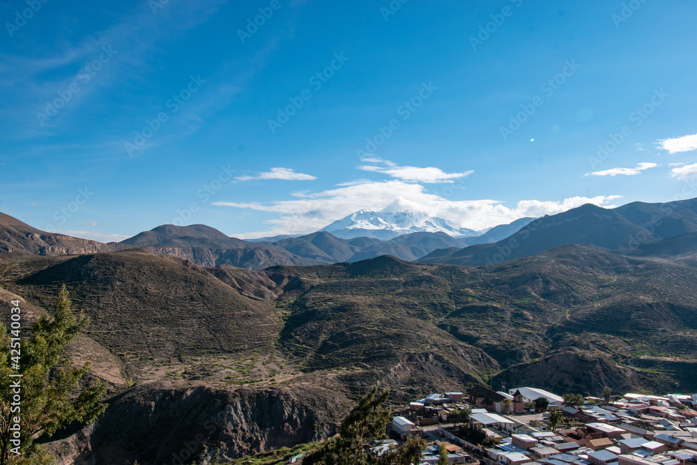 Paisajes del interior de la región de Arica y Parinacota. Lago Chungará, ideal para conocer la naturaleza y lo hermoso del lugar Paisajes del interior de la región de Arica y Parinacota. Lago Chungará, ideal para conocer la naturaleza y lo hermoso del lugar