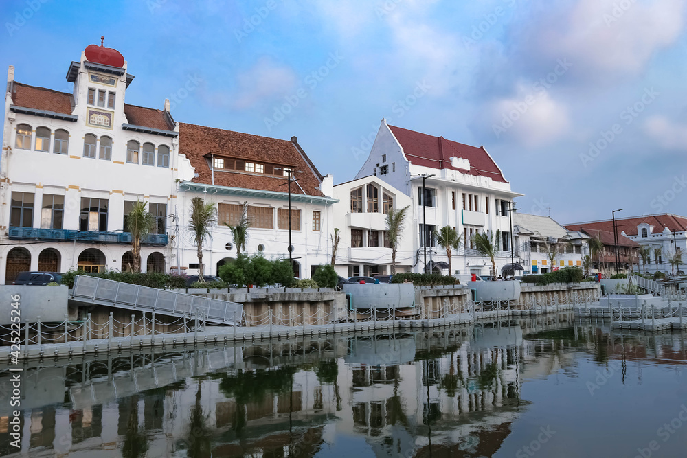 Obraz premium The old city of Jakarta with historical buildings in the morning