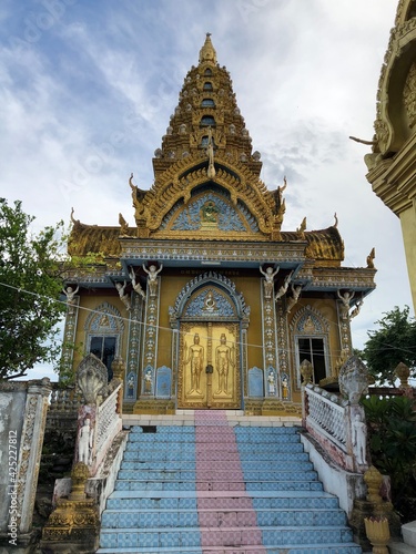 Wallpaper Mural killing caves Battambang Torontodigital.ca