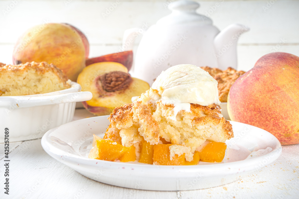 Ταπετσαρία Delicious Summer Peach Cobbler, Homemade sweet summer pie with peaches and vanil