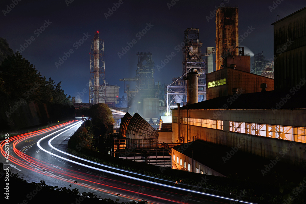 Fototapeta premium 呉の工場夜景