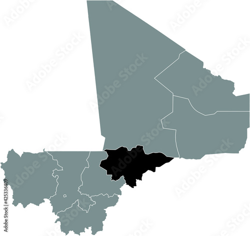 Black highlighted location map of the Malian Mopti region inside gray map of the Republic of Mali