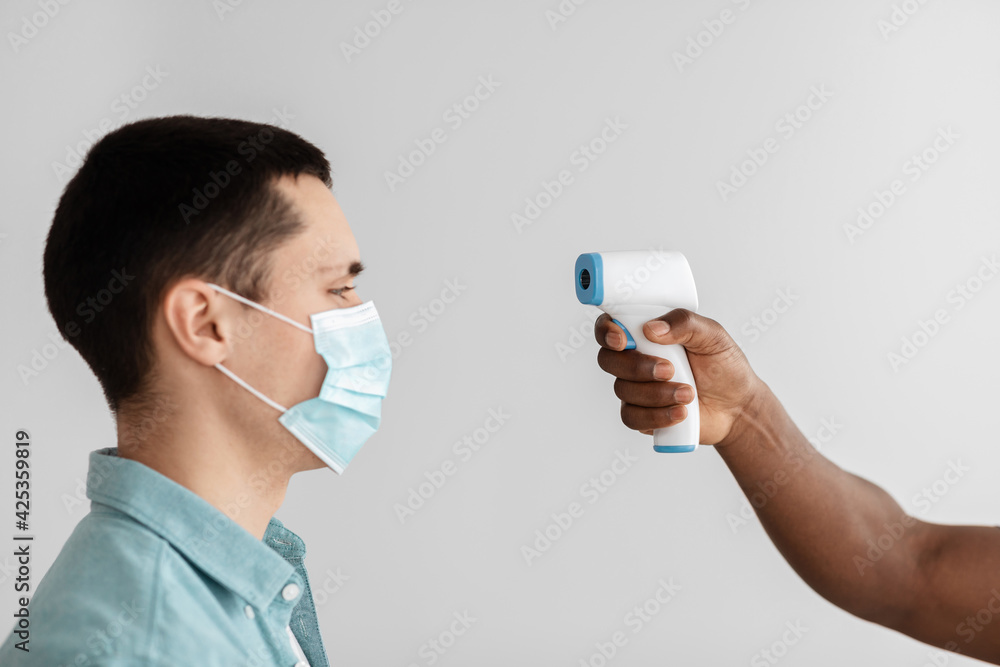 Prevent covid-19 virus, first symptoms and preparation for vaccination Prevent covid-19 virus, first symptoms and preparation for vaccination