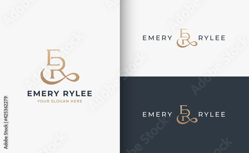 E R monogram serif letter logo design