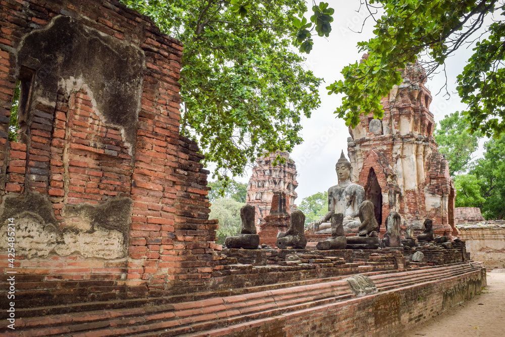 タイ･アユタヤの遺産都市探訪
