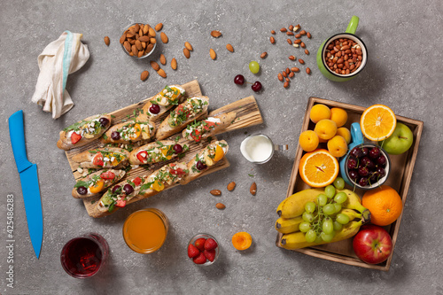 Wallpaper Mural Fruit toast and non-alcoholic cocktails Torontodigital.ca