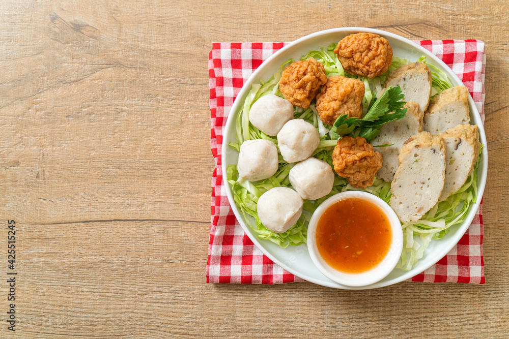Boiled Fish Balls, Shrimp Balls and Chinese Fish Sausage Boiled Fish Balls, Shrimp Balls and Chinese Fish Sausage