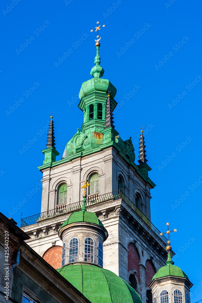 Obraz premium Lviv, Ukraine - April, 2021: Kornyakt Tower is an architectural monument of national importance, part of the ensemble of the Assumption Church.