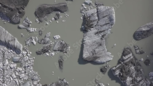 Wallpaper Mural Aoraki - Mount Cook Alpine Mountain Landscapes with icebergs floating at Hooker Lake on the South Island of New Zealand. Torontodigital.ca