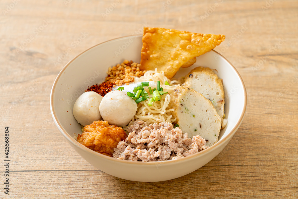 spicy egg noodles with fish balls and shrimp balls without soup spicy egg noodles with fish balls and shrimp balls without soup