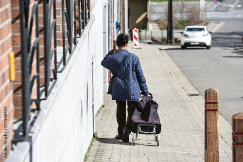 Canvastavla femme seniors retraite vieille age santé