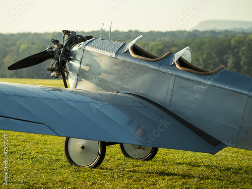 Quadro su tela Sports and training monoplane aircraft with open cockpits from the 1920s