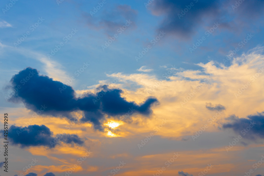 Obraz premium clouds and sun