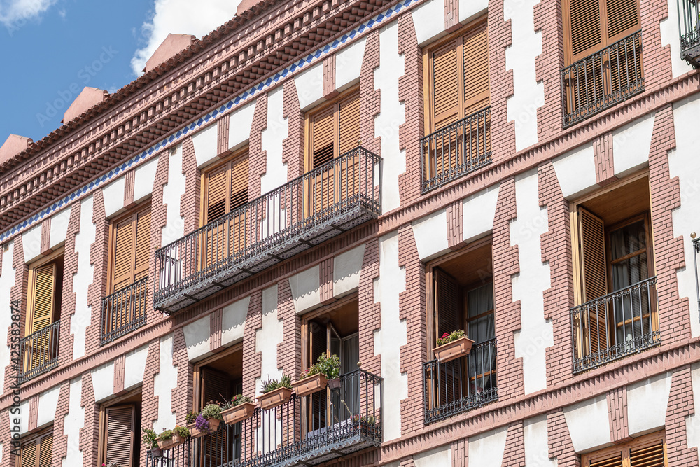 Fachada de estilo Mudéjar del siglo XIX, Murcia