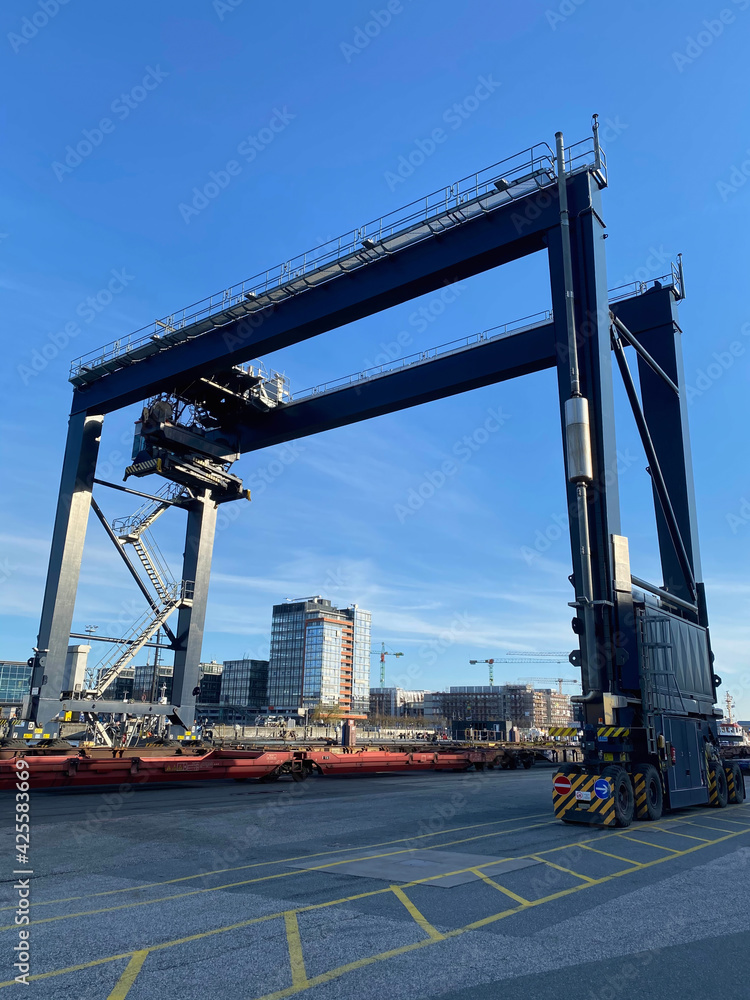 mobile gantry crane at the port in Kiel