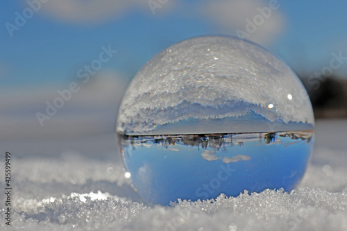 Dittligsee in Kristallkugel, Schweiz © Schlierner