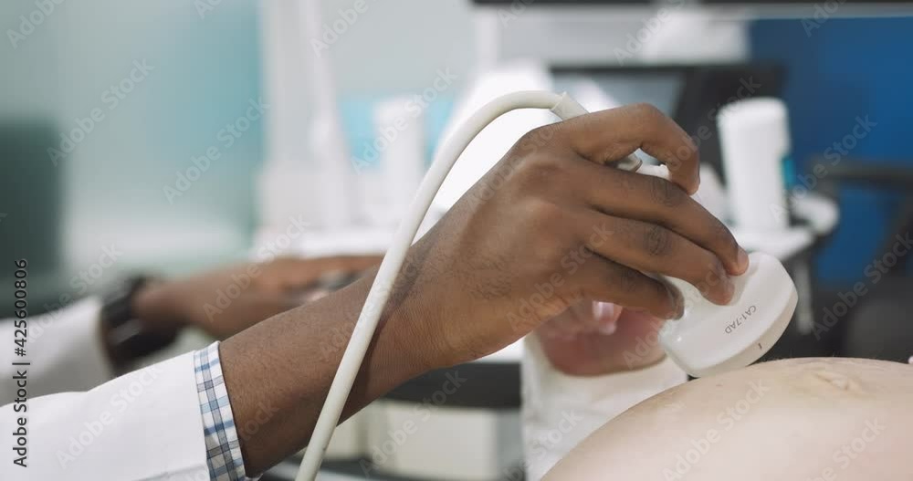 Vidéo Stock Close Up Cropped Image Of Hand Of Male African Doctor