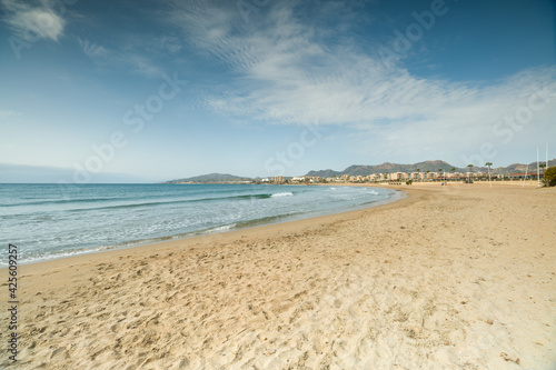 Vistas de la playa Mar Serena en San Juan de Los Terreros en Pulpi, Almería, España