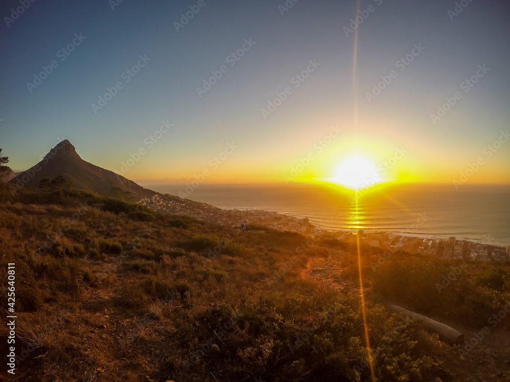 Fototapeta premium Sunset from Signal Hill, Cape Town, South Africa