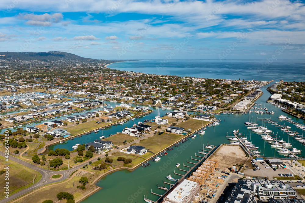 Aerial photo of waterfront houses in Melbourne of Australia