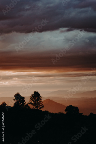 atardecer, mar, cielo, acuático, paisaje, sol, playa, amanecer, montagna, naturaleza, isla, oceáno, anaranjada, nube, anochecer, montagna, nube, viajando, alba, azul, noche, anochecer, luz solar, impr