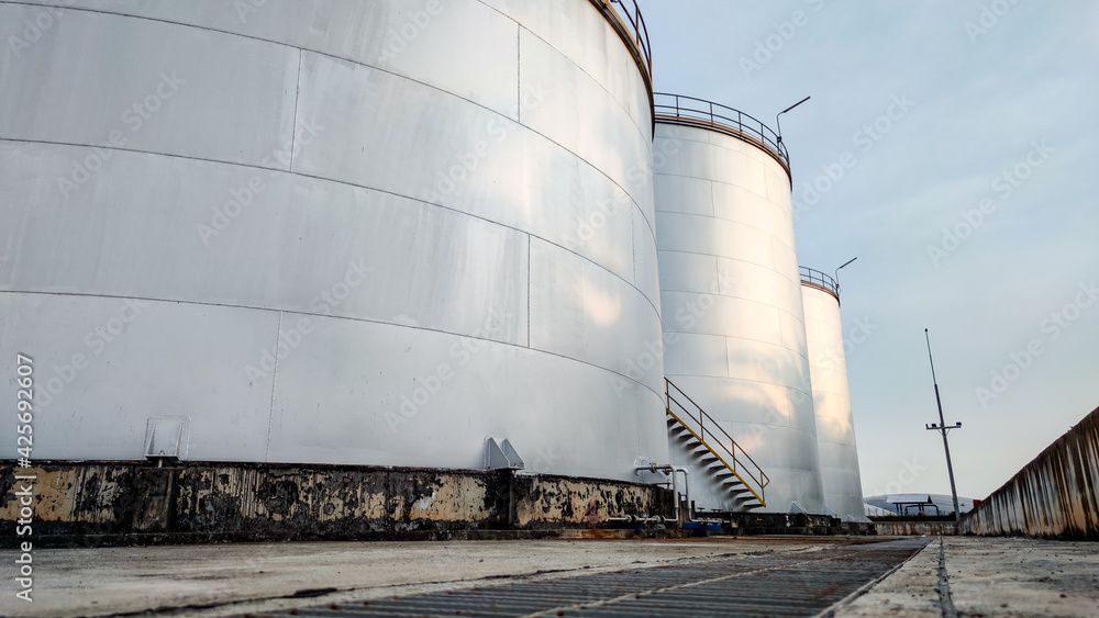 Tank oil factory industrial. Storage crude oil. Large tank industry Palm oil