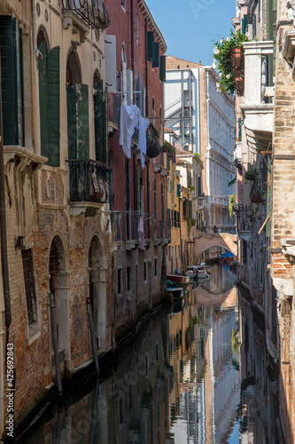 discovery of the city of Venice and its small canals and romantic alleys