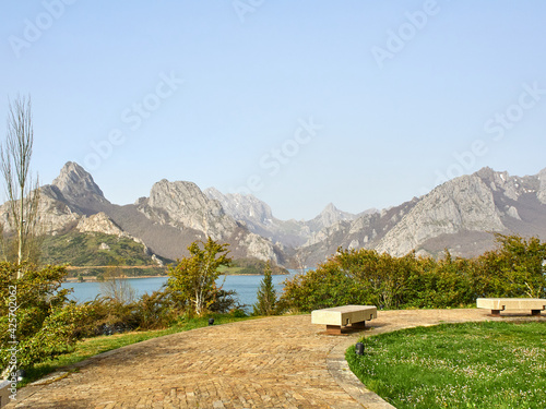 View of the Gilbo peak from the Riaño viewpoint.