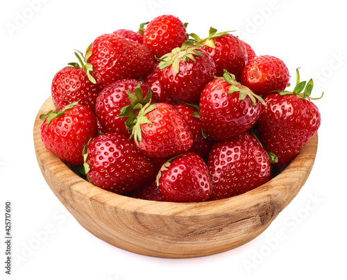 Fototapeta Naklejka Na Ścianę i Meble -  Wooden bowl of Fresh strawberry isolated on white background