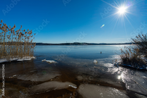 Bostalsee at a cold SunnWinterday