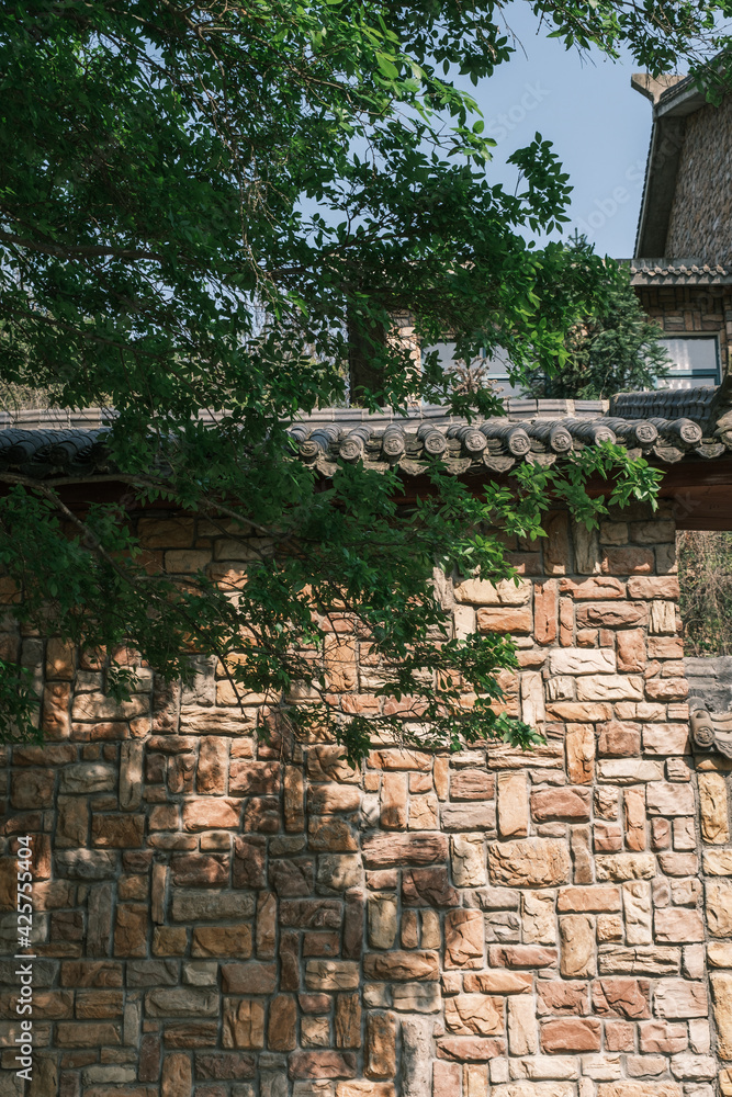 Fototapeta premium Spring scenery of Huangpi Mulan Yunwu Mountain in Wuhan, Hubei