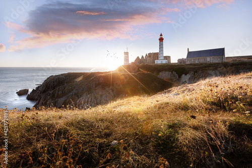 Pointe Saint-Mathieu et son phare