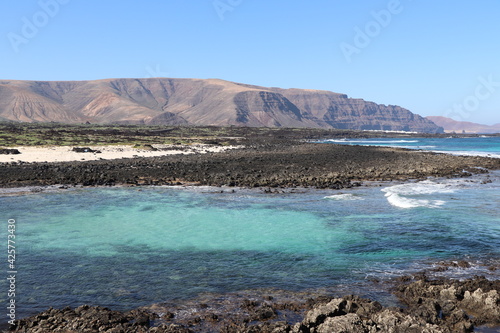 Plage eau Turquoise Orzola. Lanzarote îles Canaries Espagne