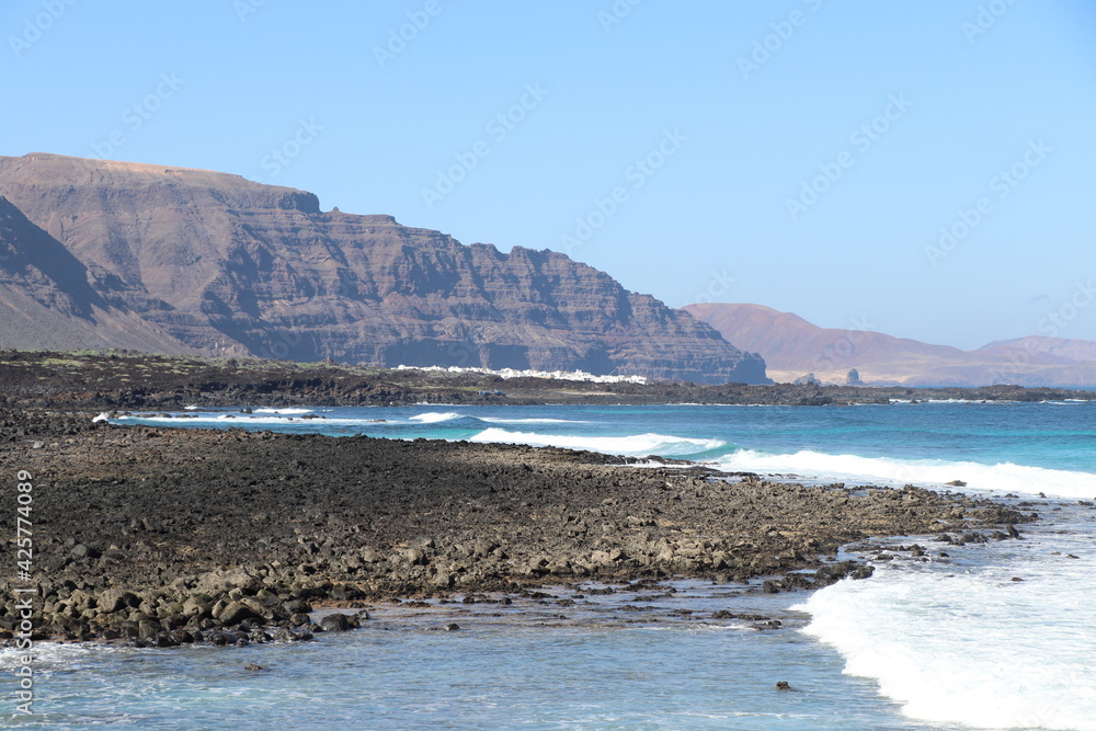 Plage eau Turquoise  Orzola. Lanzarote îles Canaries Espagne