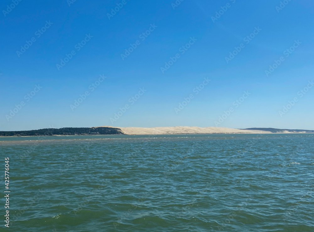 Dune du Pilat vue depuis le bassin d'Arcahon, Gironde