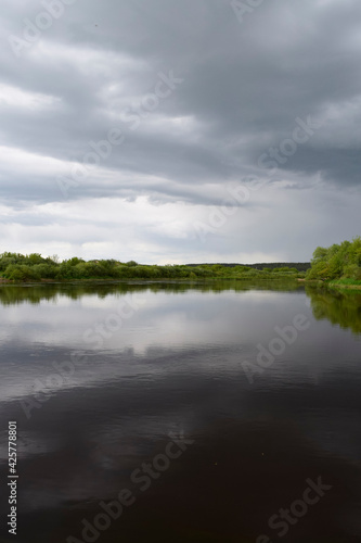Fototapeta Naklejka Na Ścianę i Meble -  river and sky