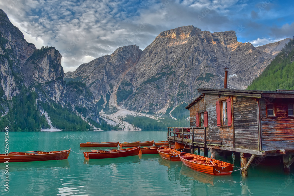 See, Pragser Wildsee, Wildsee, Bergsee, Südtirol, Italien, Pragser Tal