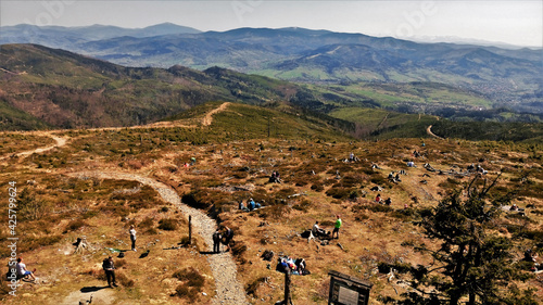 Fototapeta Naklejka Na Ścianę i Meble -  Widok z wieży widokowej na Baraniej Górze