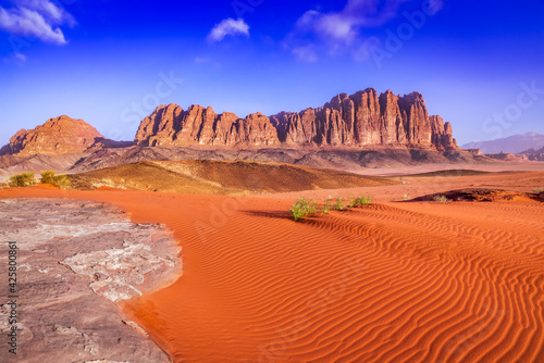 Obraz na płótnie Wadi Rum, Jordan - Valley of the Moon w salonie