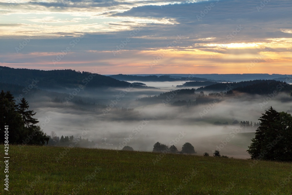 Obraz premium Morning panoramic sunset view from zdarske vrchy