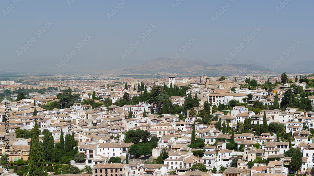 la ville de Grenade en Espagne vue depuis le site de l'Alhambra