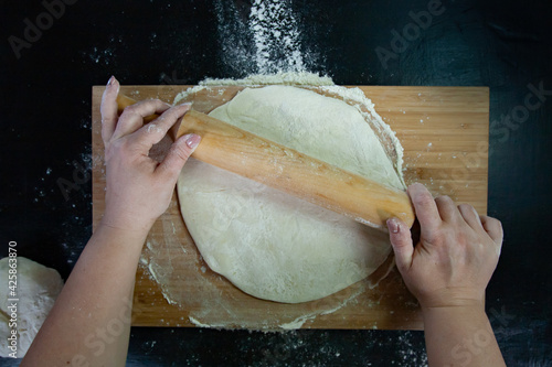 cooking pizza from celery step-by-step recipe stop motion step2 photo