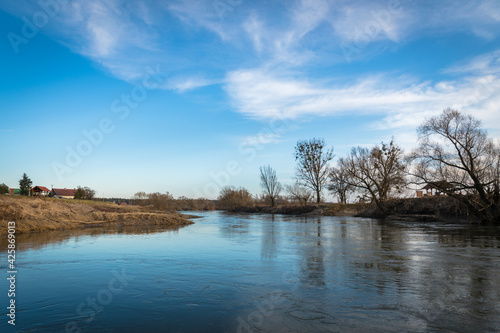 Fototapeta Naklejka Na Ścianę i Meble -  landscape on the riverside