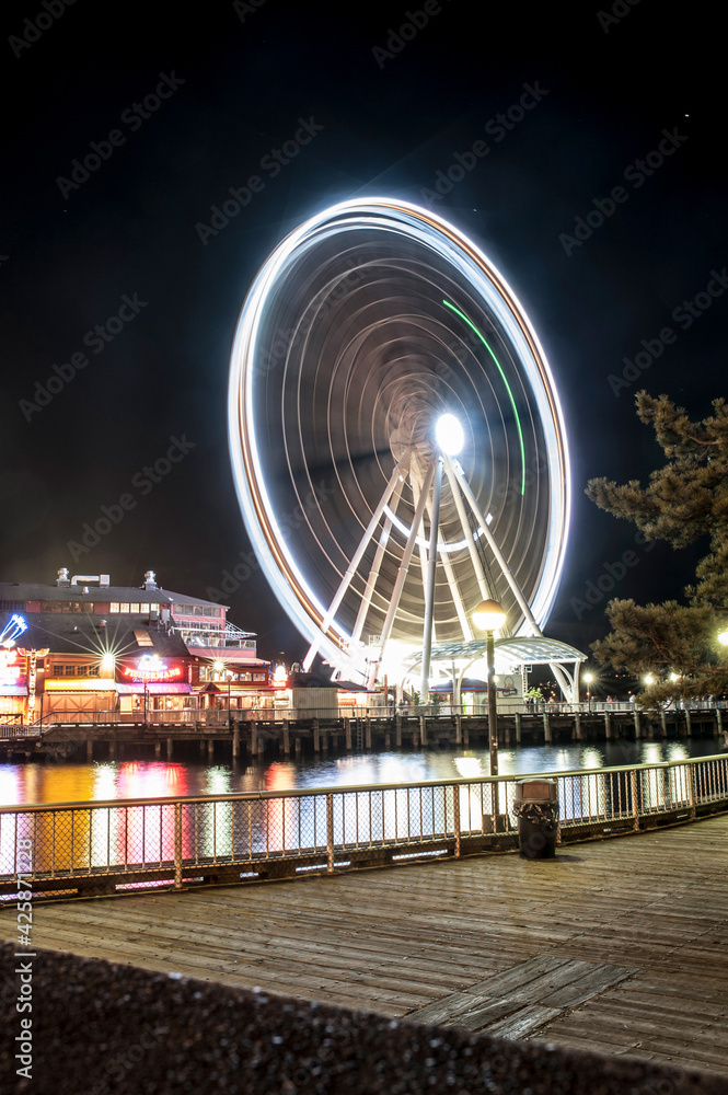 The Seattle Great Wheel in Seattle