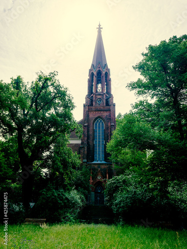 Wallpaper Mural church in the park Torontodigital.ca