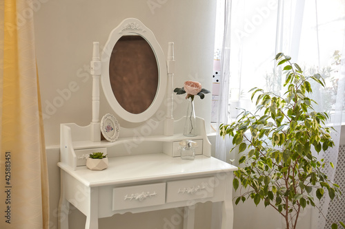 Canvastavla portrait of vintage vanity table set with stool and mirror