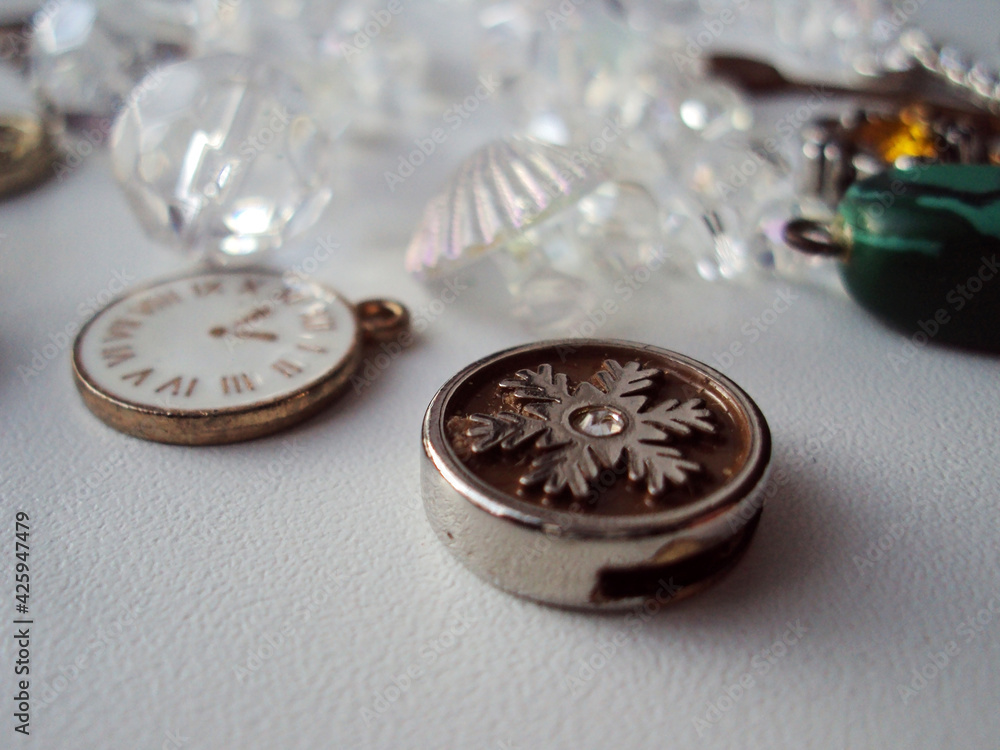 Crystals and medallions for bracelets Crystals and medallions for bracelets