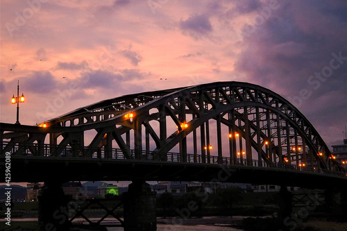 夕暮れの旭橋 