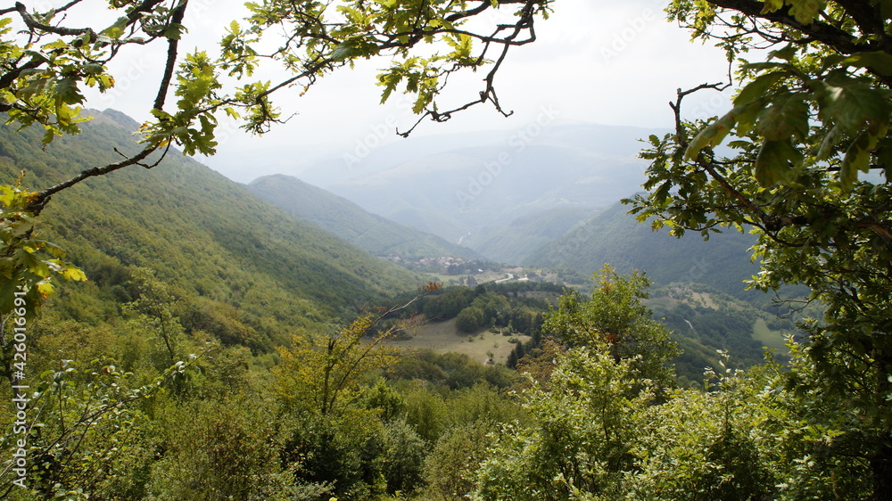 Veduta dal sentiero 105 del monte Strega Veduta dal sentiero 105 del monte Strega