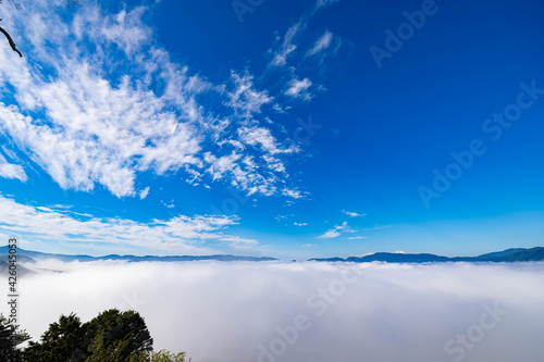 sea ​​of ​​clouds  © Shou Torii